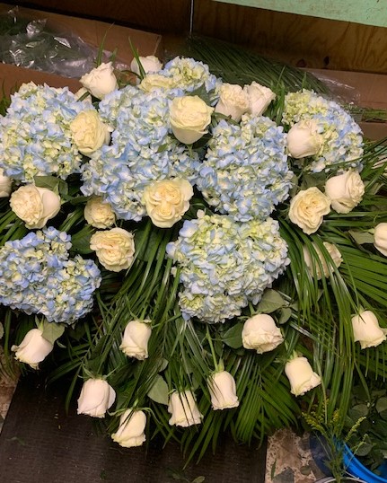 Lovely Hydrangeas & Roses  Flower Bouquet