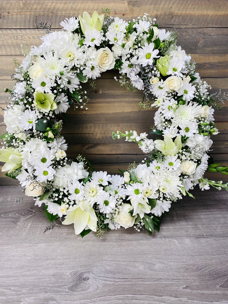 White Standing Wreath Flower Bouquet