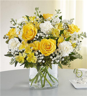 Yellow and White Delight Bouquet